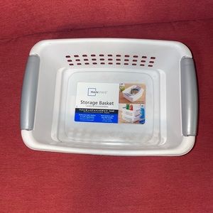 White storage basket 11.8x4.37x8.39 in